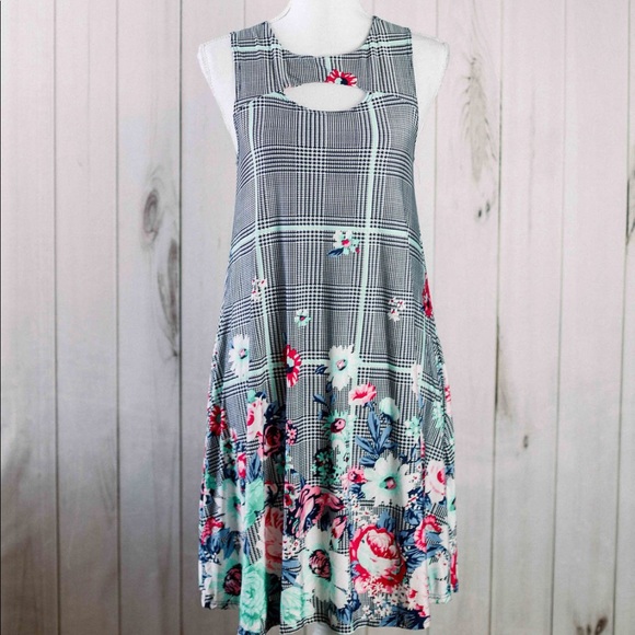 The Charlotte Dress- floral cutout neckline dress - Picture 7 of 9